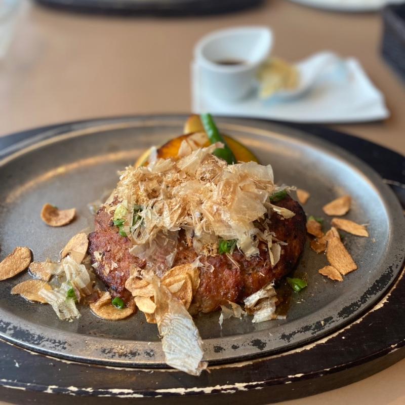 ガーリックバター醤油ハンバーグ(ローズベイカフェ タカシマ （ROSEBAY CAFE TAKASHIMA）)