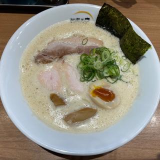 鶏白湯らーめん 並(麺・ヒキュウ)
