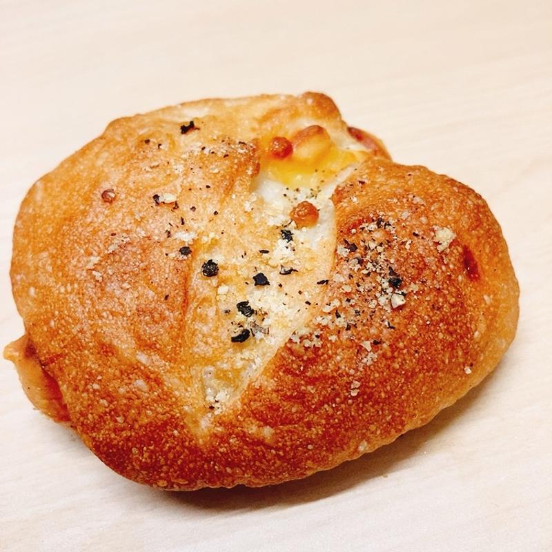 チーズのリュスティック(ネコノテパン工場 )