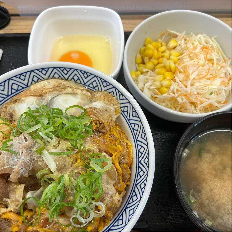 月見牛とじ丼(吉野家1号線富洲原店 )