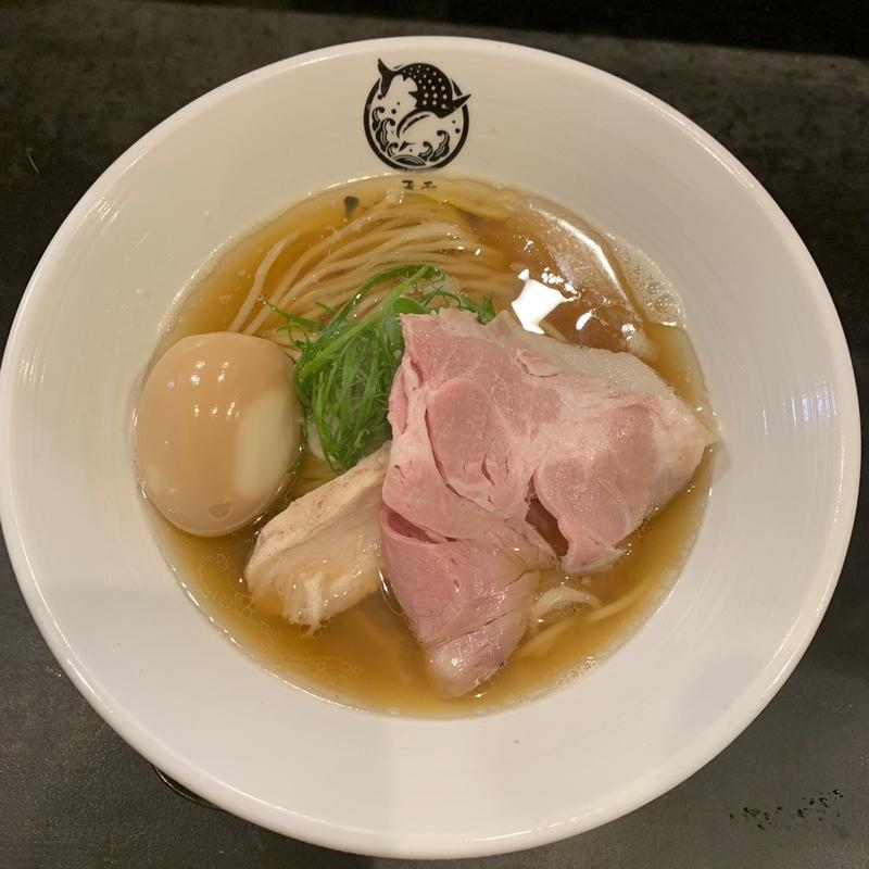 淡麗煮干しらぁめん(煮干しらあめん じんべえ)