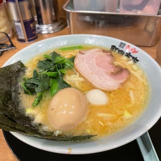 (横浜家系ラーメン　町田商店　元塩町店)