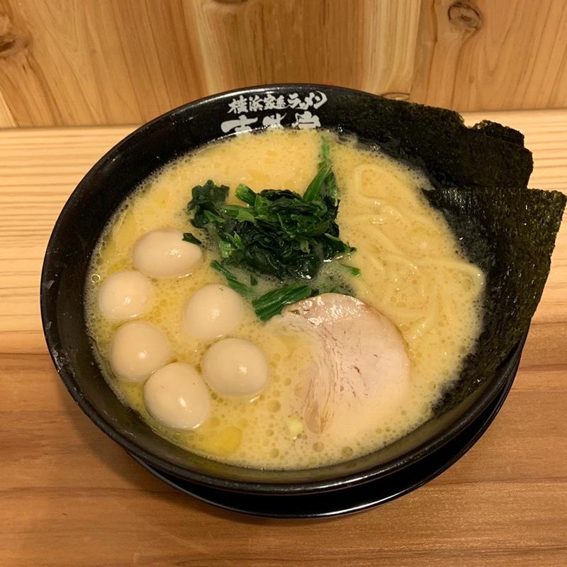 醤油ラーメン(横浜家系ラーメン 喜夢家)
