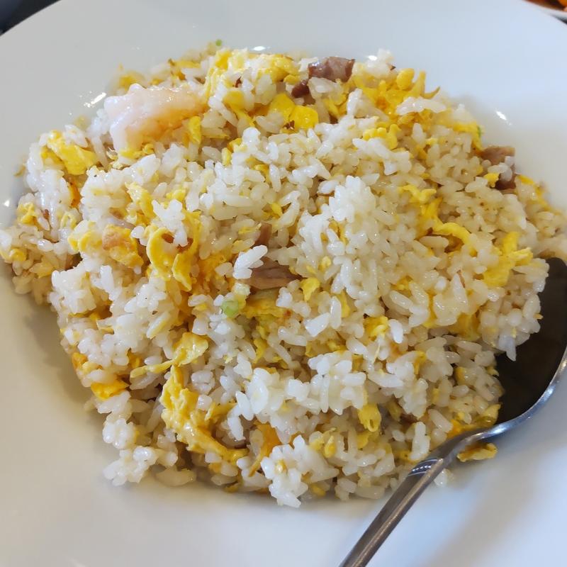 五目チャーハン(中華料理店 留香閣)