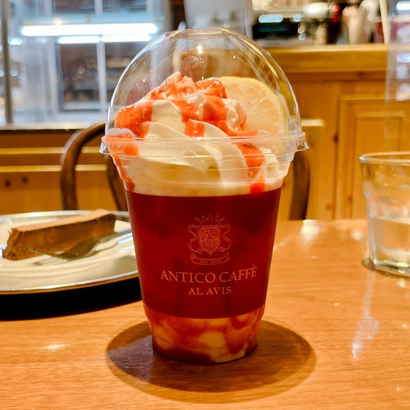 GRANITAストロベリーアーモンドミルク(アンティコカフェ アルアビス 東京ミッドタウン店 )