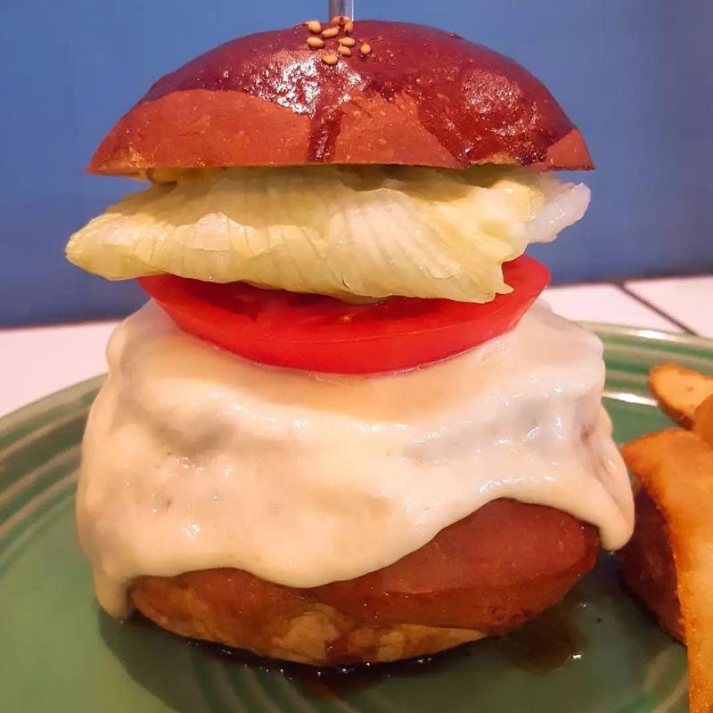 テリヤキモッツァレラチーズバーガー(エスビーダイナー コウベ （S.B.DINER-KOBE）)