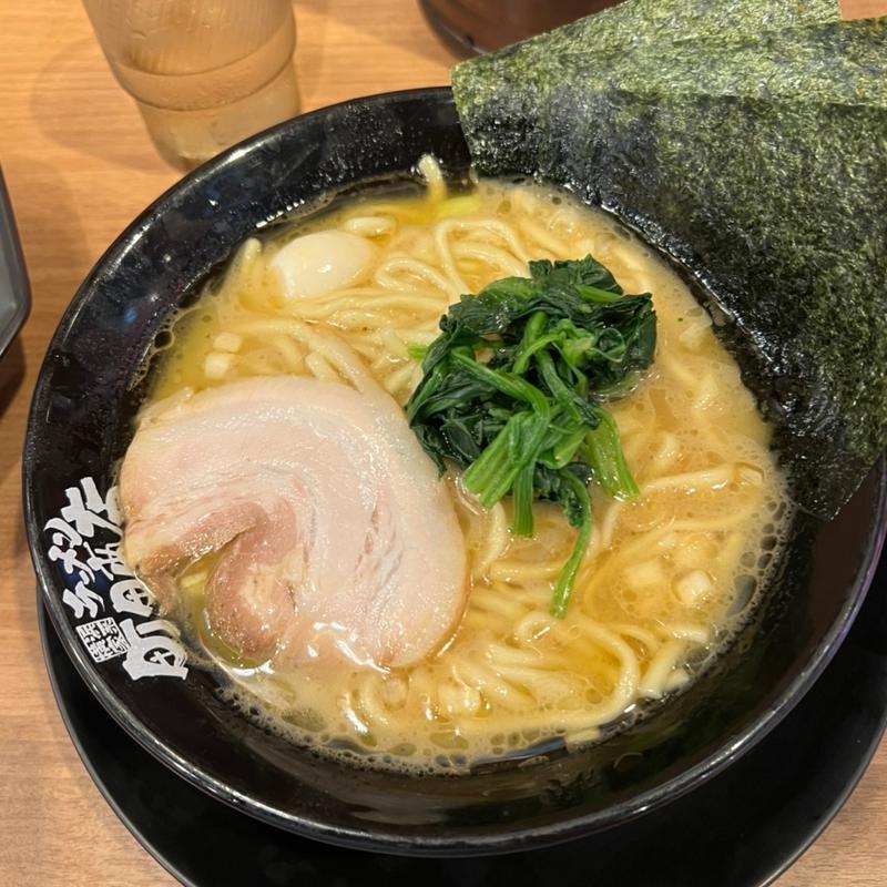 (家系ラーメン 町田商店 北新地店)