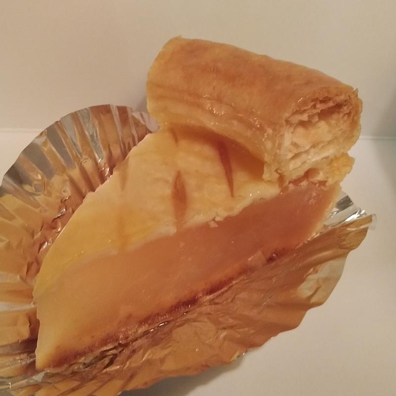 紅玉とふじのアップルパイ(ラグノオ いとく大館ショッピングセンター店 )