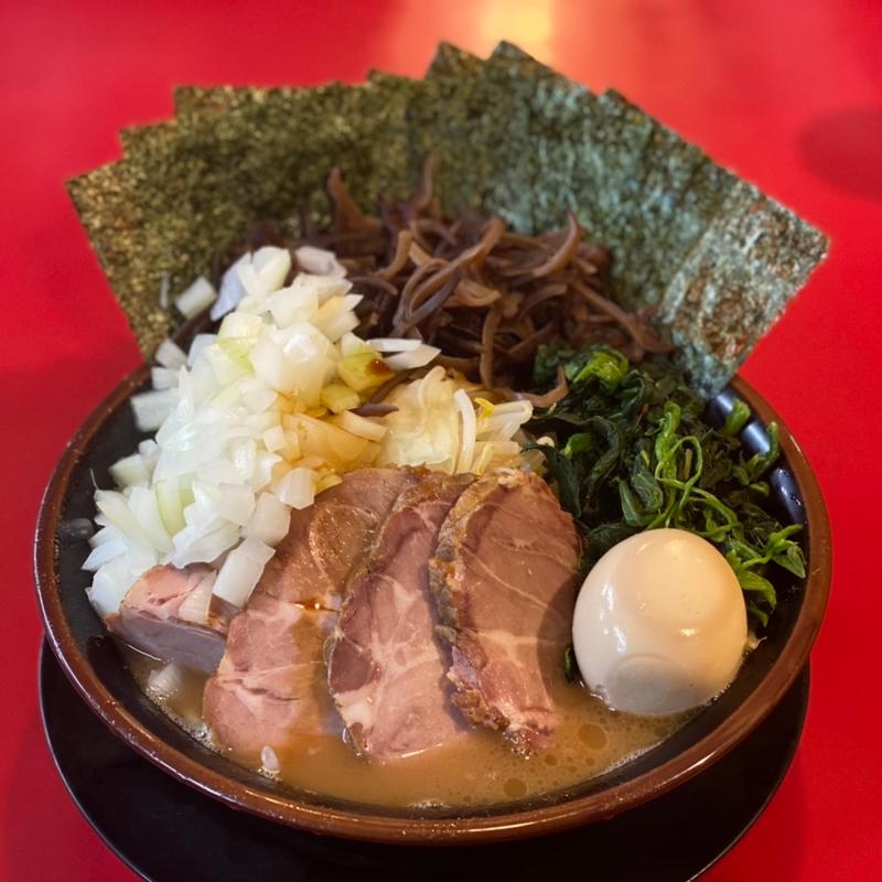 チャーシューメン+のり+ほうれん草+キクラゲ+玉ねぎ+野菜(熊田家 )