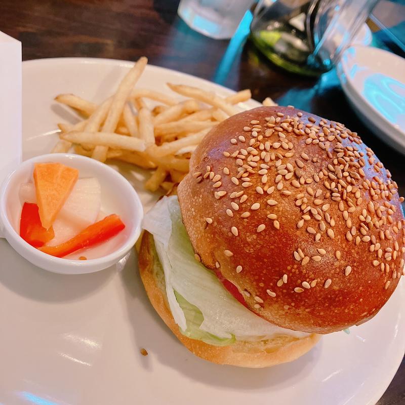 SAWAMURAベーカーズバーガー(ベーカリー＆レストラン 沢村 新宿)