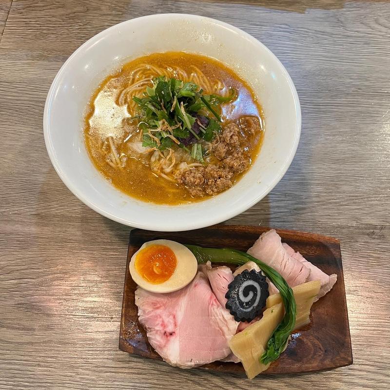 海老味噌ラーメン(ラァメン コハク)