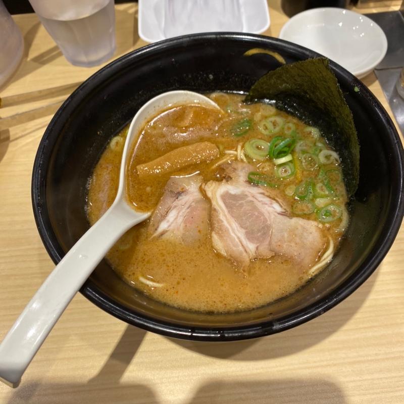 とんこつ醤油ラーメン(TOKYO豚骨BASE 赤羽店 )