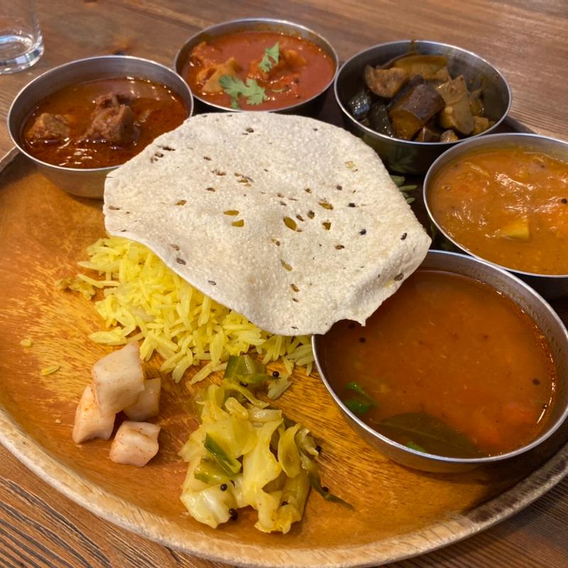 本日のカレー3品ミールス(大岩食堂 )