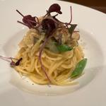 蒸し鶏といんげん豆の軽いクリームソース