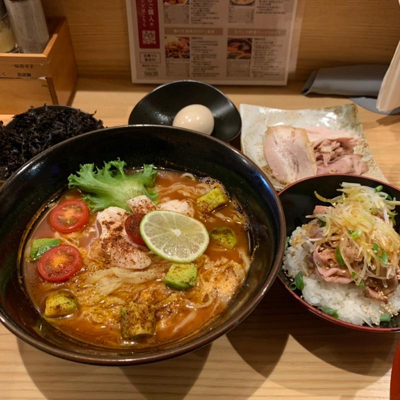ホットチリトマトらー麺(焼きあご塩らー麺たかはし)