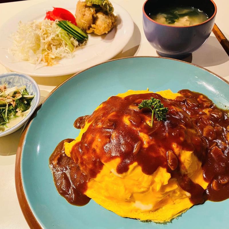 たんぽぽオムライス(喫茶　チェリー )