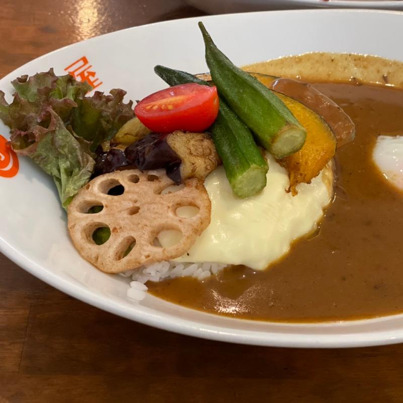 季節の野菜カレー　チーズのせ(カレー屋スパイス工房)