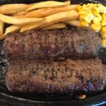 炭焼き超粗挽きビーフハンバーグとカットステーキランチ(ブロンコ ビリー 東久留米店 （BRONCO BILLY）)