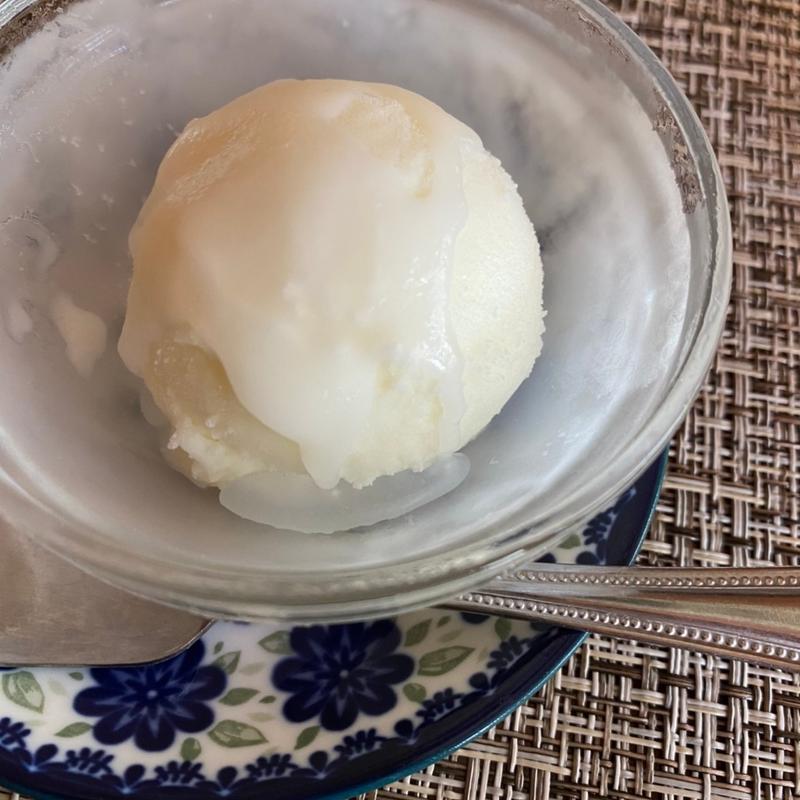 ココナッツアイス(オスアシリ アーユルヴェーダ ダイニング サロン （OSUASIRI AYURVEDA DINING SALON）)