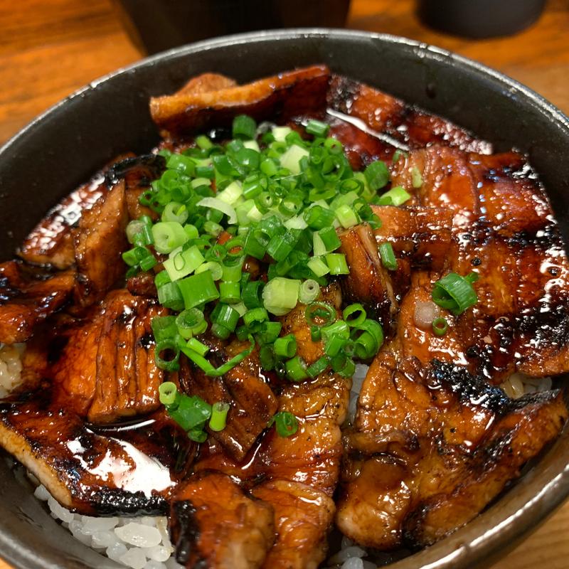小豚丼(炭火豚丼 豚野郎)
