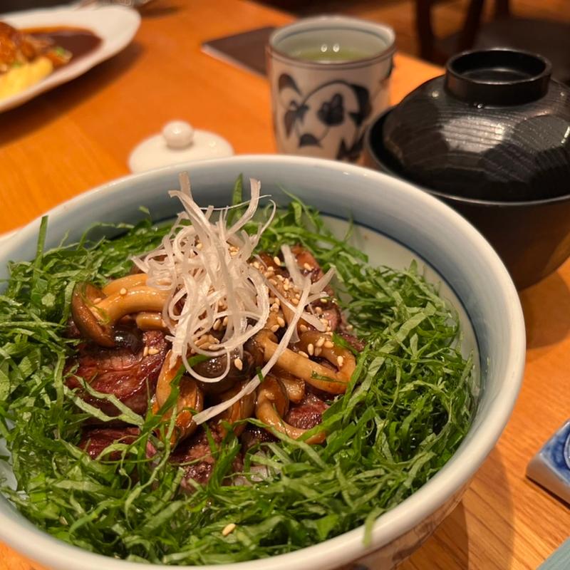 ビフテキ丼(洋食麦星 小田急新宿店)