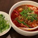 麻辣刀削麺　パクチートッピング(張家 代々木店 （チョウヤ）)
