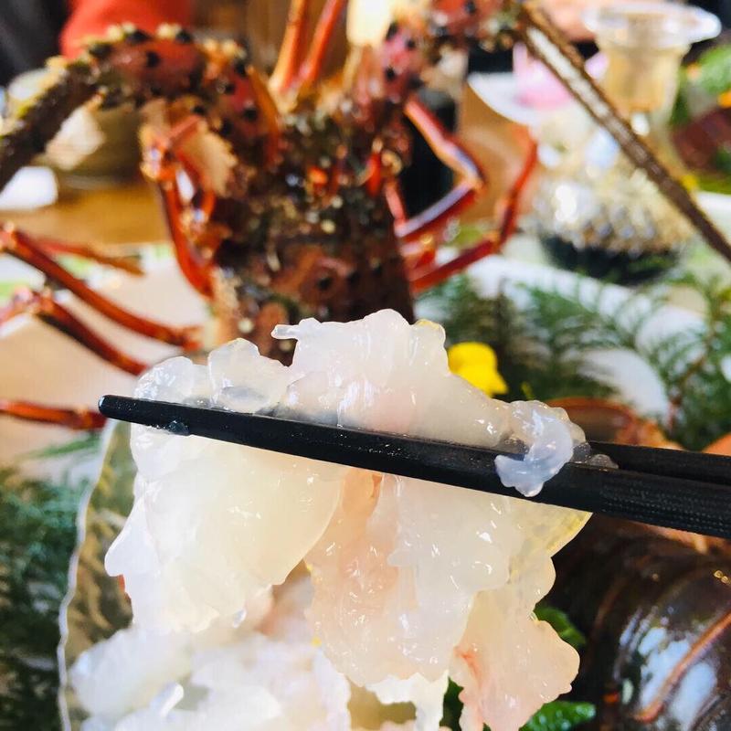 伊勢海老の活き造り(ドライブイン潮騒 )