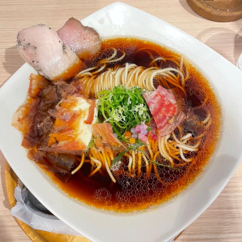 あっさりIINOコク旨醤油(RAMEN CAFE de IINO)