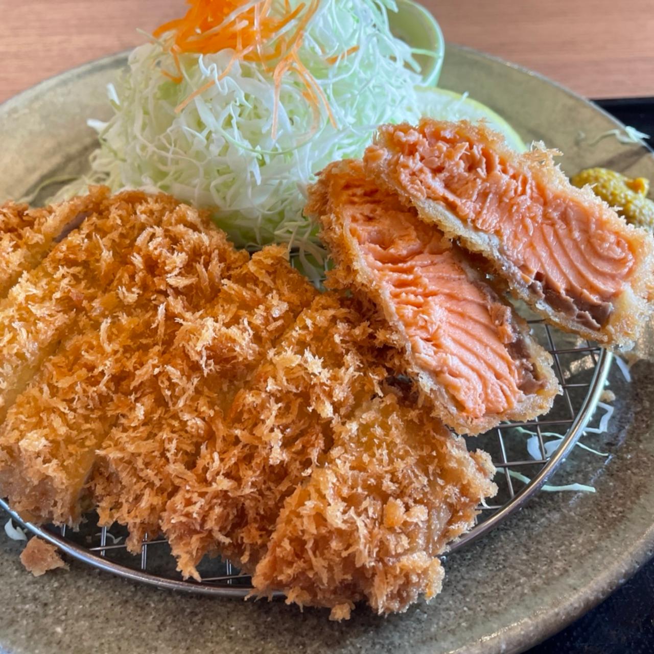やまと豚ロース＆ サーモンフライ定食(とんかつ とんQ 守谷ふれあい店 （とんきゅう）)の口コミ一覧 おいしい一皿が集まるグルメコミュニティサービス「SARAH」