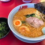 特製味噌ラーメン　中盛り　煮玉子&ほうれん草トッピング(ラーメン山岡家　新潟新和店)