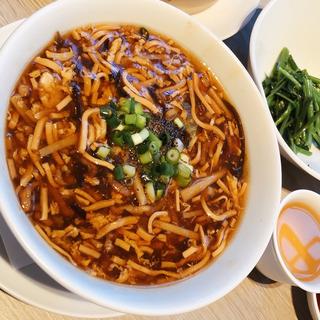 サンラータン麺(鼎泰豊 ルクアイーレ店)