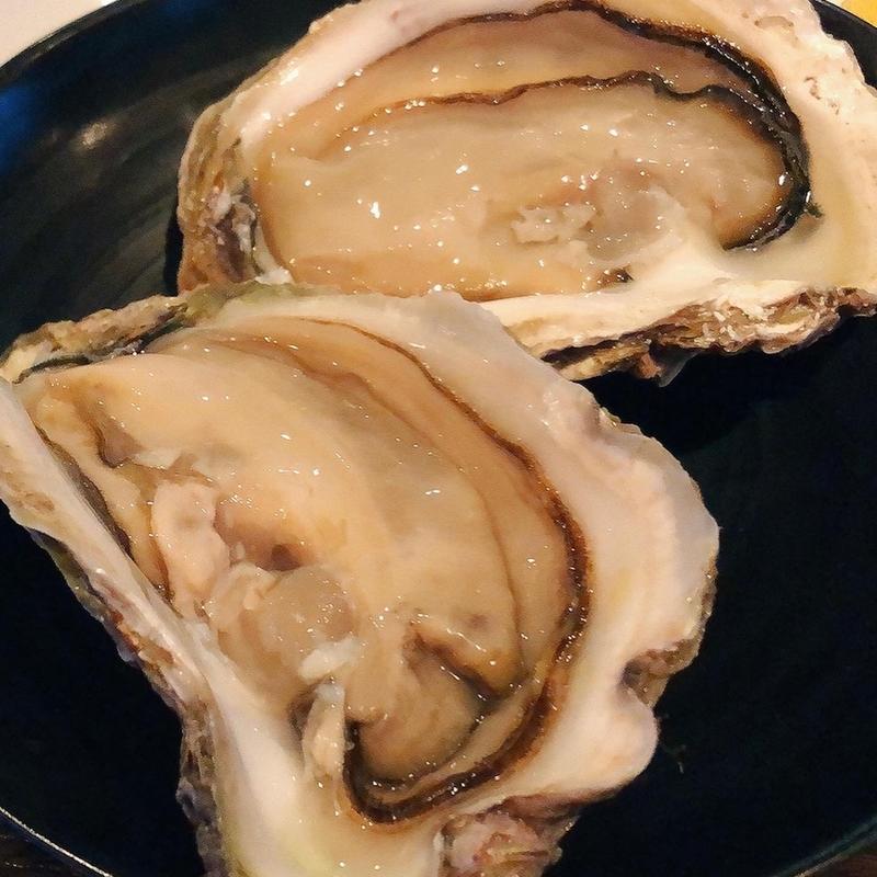 生牡蠣(キッチンアンドワイン コション)