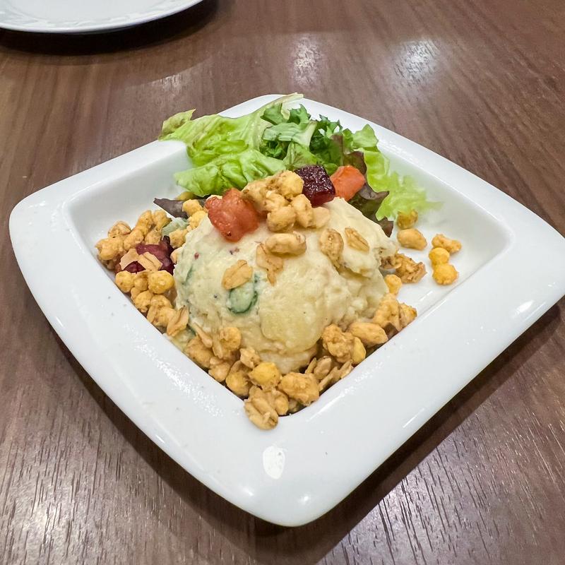 ビヤホールの自家製ポテトサラダ(銀座ライオン 上野西郷会館店)