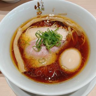 味玉醤油らぁ麺(らぁ麺はやし田　成田店)