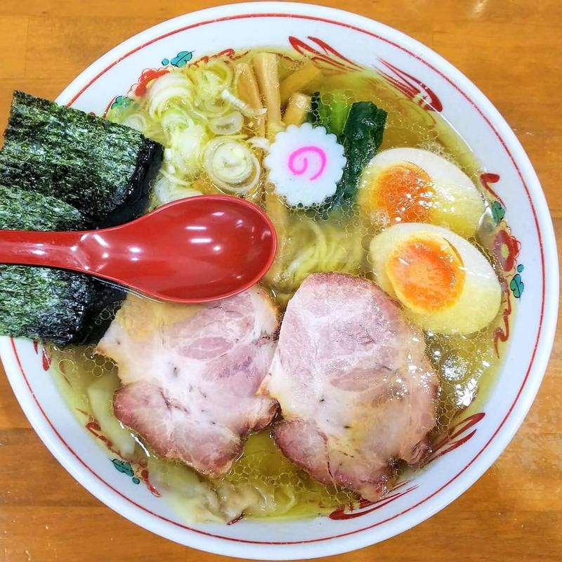 塩ワンタン麺 味玉入り(とら食堂 松戸分店 )