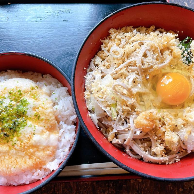 冷たいそば とろろめしセット(蕎麦 さだはる 西新橋店 （【旧店名】蕎麦 まえだ）)