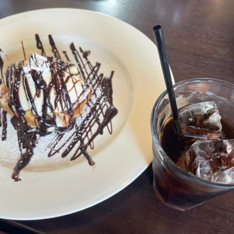 アイスコーヒー、ワッフルセット(ほたる珈琲)