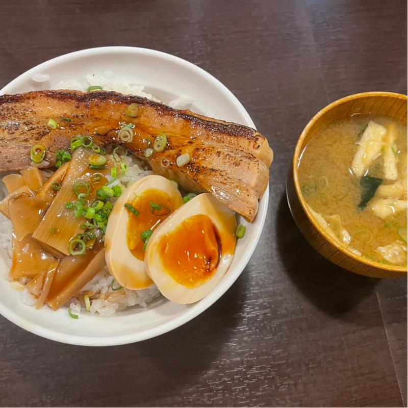 炙りチャーシュー丼(定食のまる大　飯田橋西口店)
