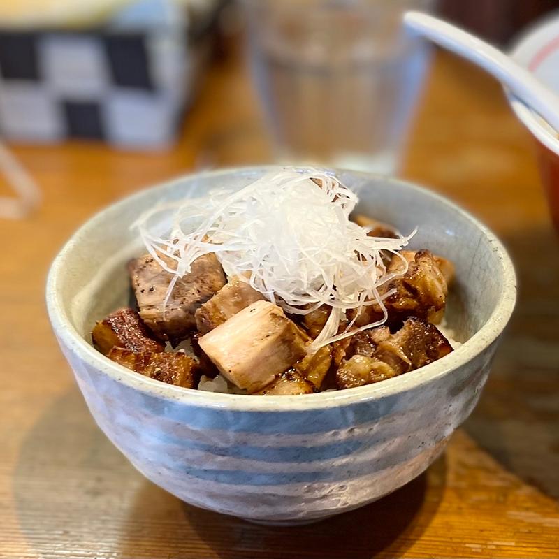 ゴロゴロチャーシューご飯(ラーメン屋 トイ・ボックス)