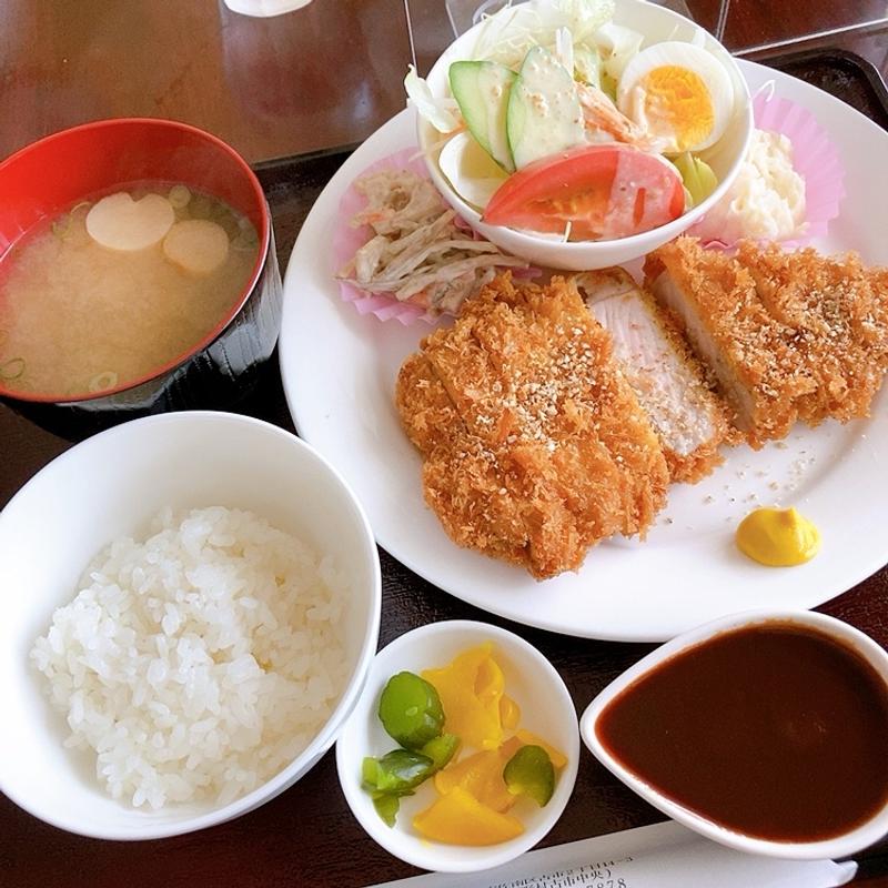 ロースカツ定食(クレール )