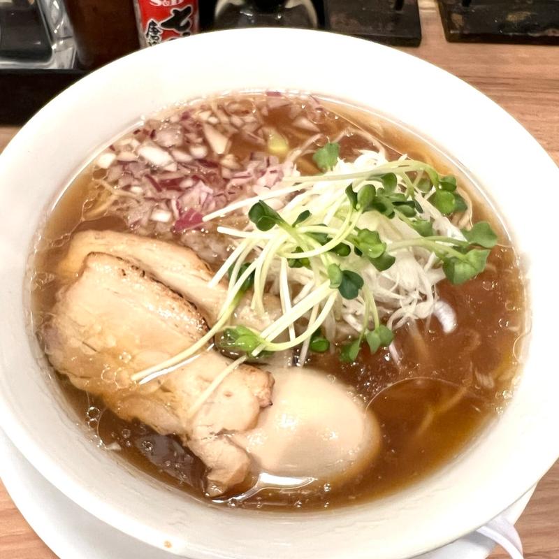 貝出汁醤油そば：味玉(倉蔵商店 （クラゾウショウテン）)