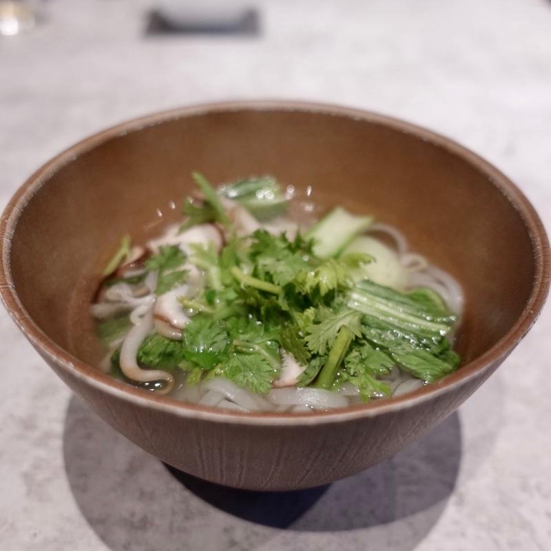 フォー(AC Kitichen)