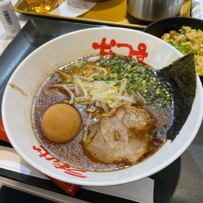 とんこつらーめん(なんつッ亭 EXPASA海老名下り店)