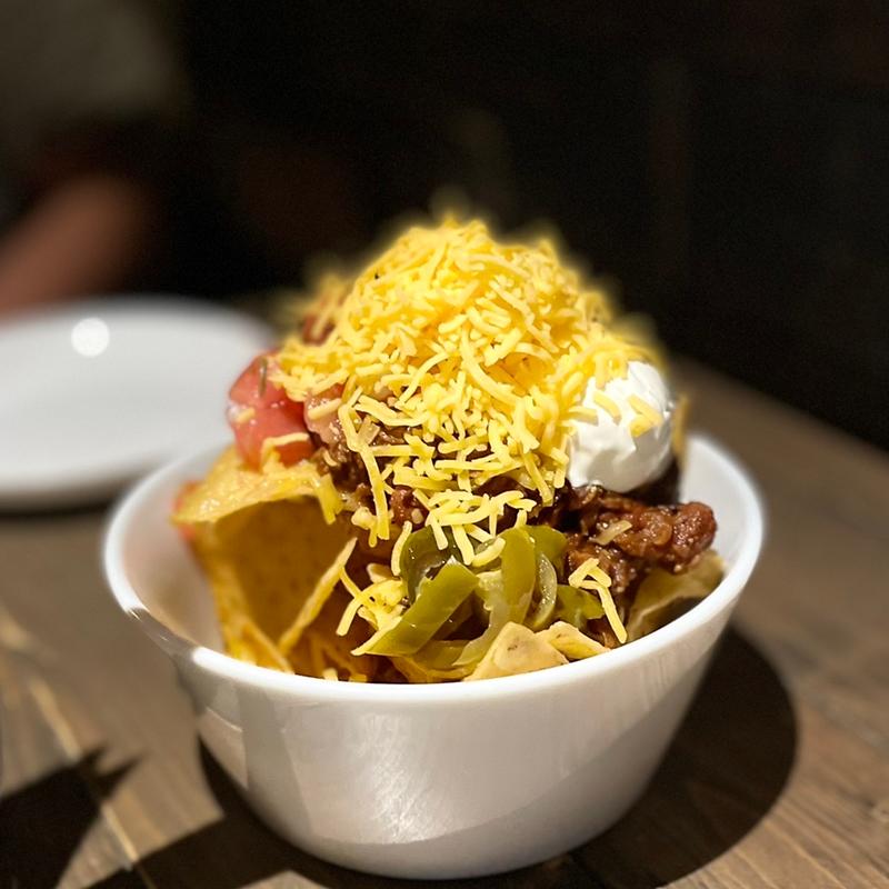 ナチョス(folk burgers&beers)