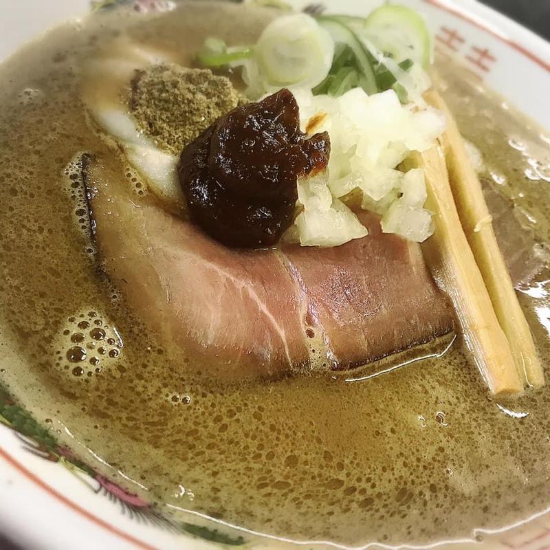 濃厚魚介ラーメン(王者-23)
