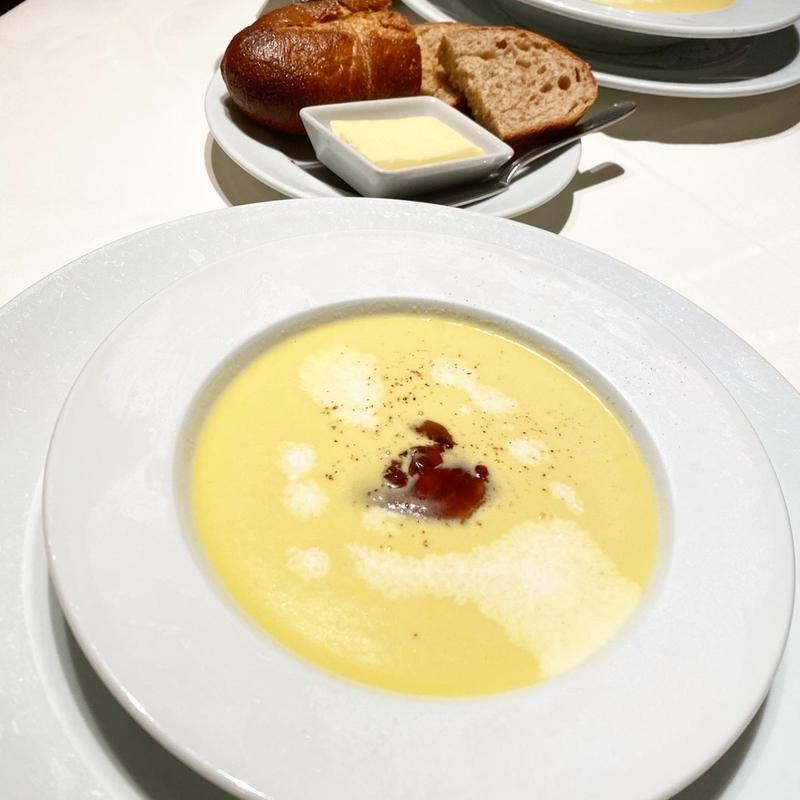 ゴールドラッシュの冷製ポタージュ(Le Nougat)