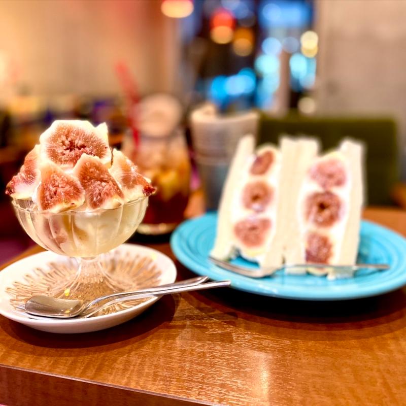 無花果のパフェ(チンクエチェント )