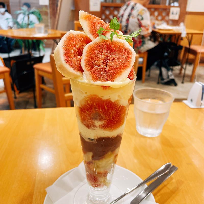 いちじくパフェ(キムラフルーツ 三番街店)