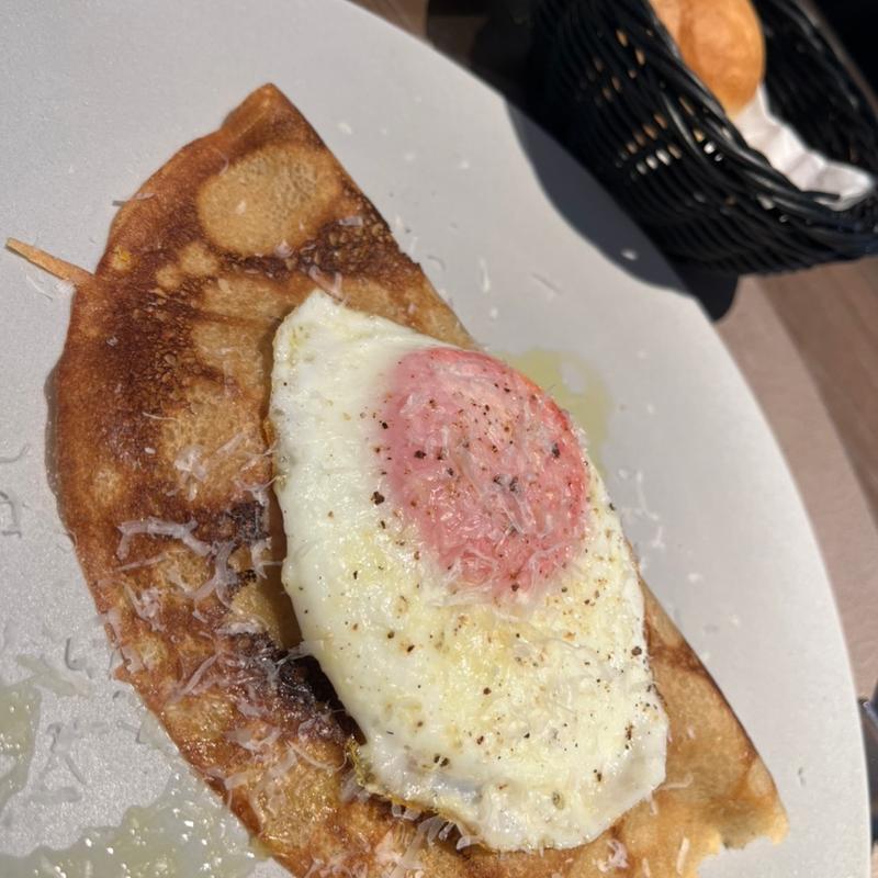 (TAVERN by the green)