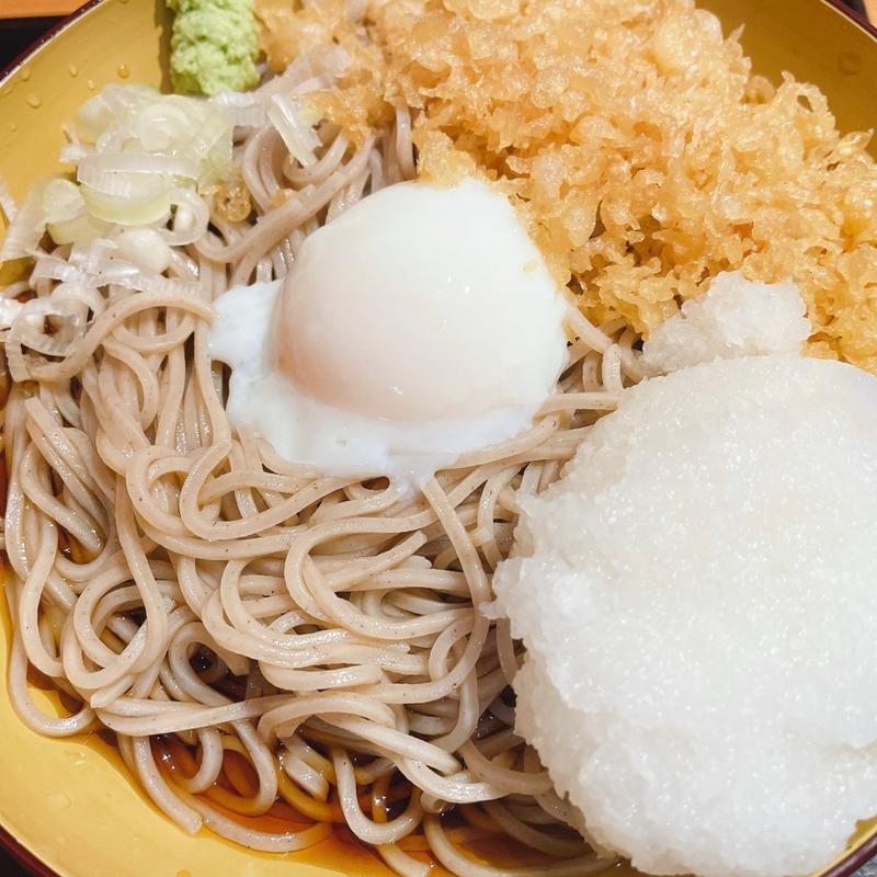 朝の温玉たぬき大盛おろしトッピング(いわもとQ 神保町店 （イワモトキュー）)